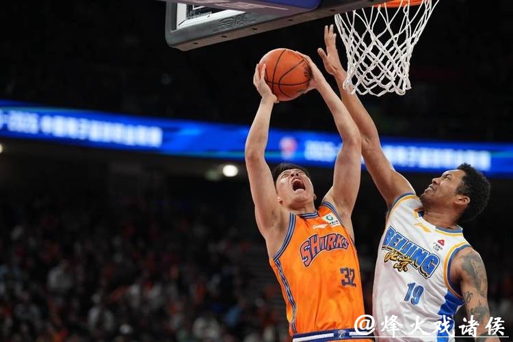 三连胜！上海久事男篮主场战胜北京队